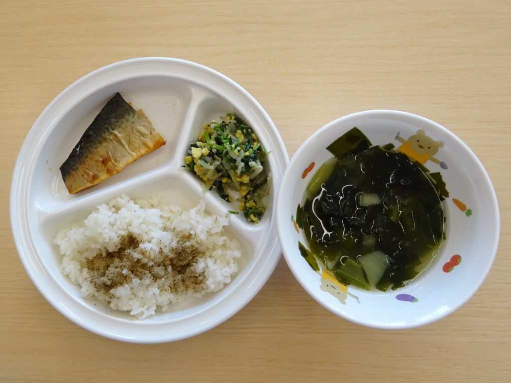 給食